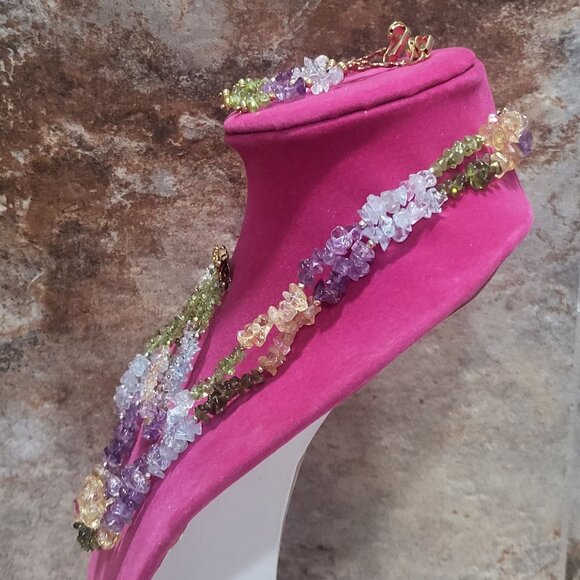 Multi Colored Gemstone Chip Necklace Bracelet Earrings Set - Picture 7 of 11